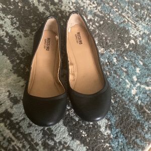 Black Mossimo Flats